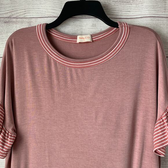 Hailey & Co Mauve Pink Short Sleeve Blouse with Striped Ruffle Cuffs Size L - Picture 2 of 12